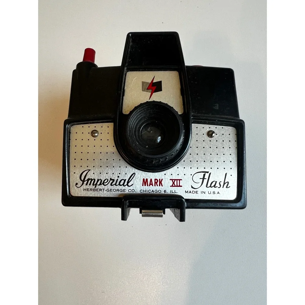 Vintage Imperial Mark XII Flash Camera Herbert George Chicago‎ Collectible